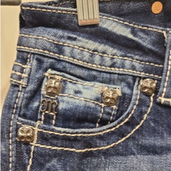 BRAND NWT Miss Me Embellished Cropped Jeans Size 25 - Picture 2 of 8